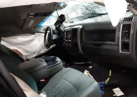 2014 Ram 1500 Express z USA, uszkodzony, nr VIN 1C6RR7FT3ES369333